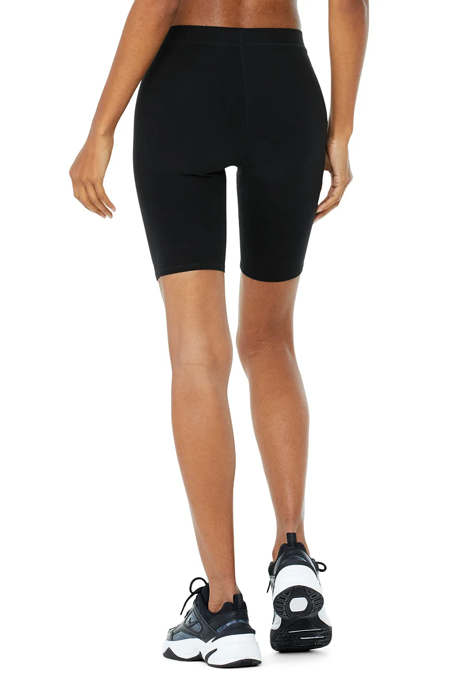 7" High-Waist Alosoft Flow Biker Short - Black