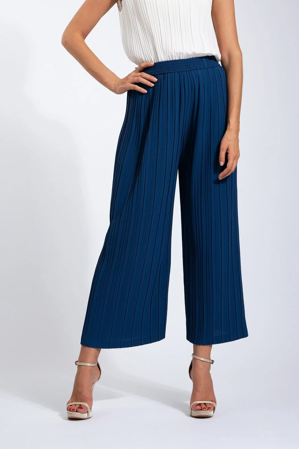 Andrea Small Pleat Straight Cut Pants (Matte Fabric)