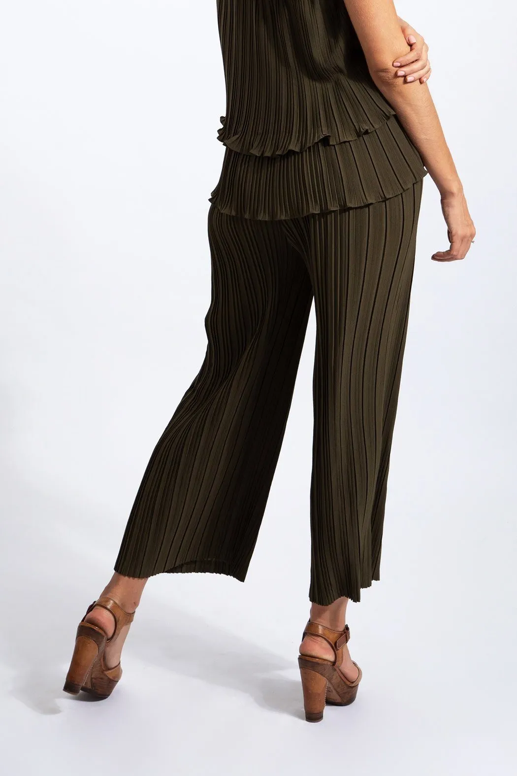 Andrea Small Pleat Straight Cut Pants (Matte Fabric)