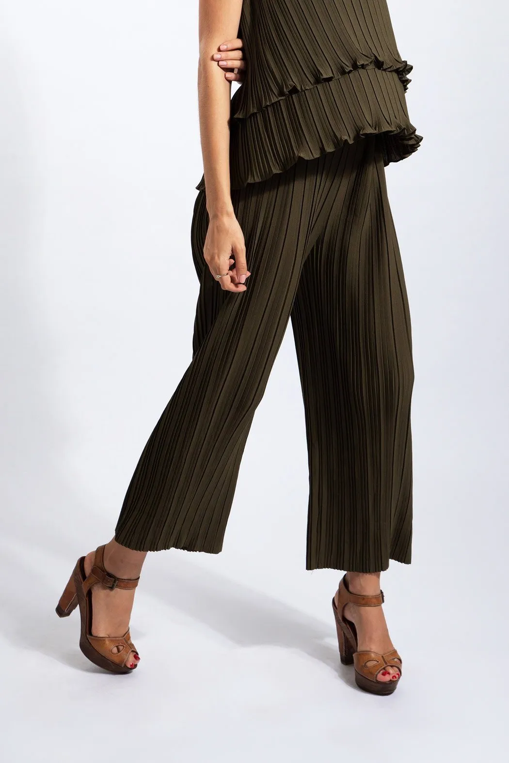 Andrea Small Pleat Straight Cut Pants (Matte Fabric)