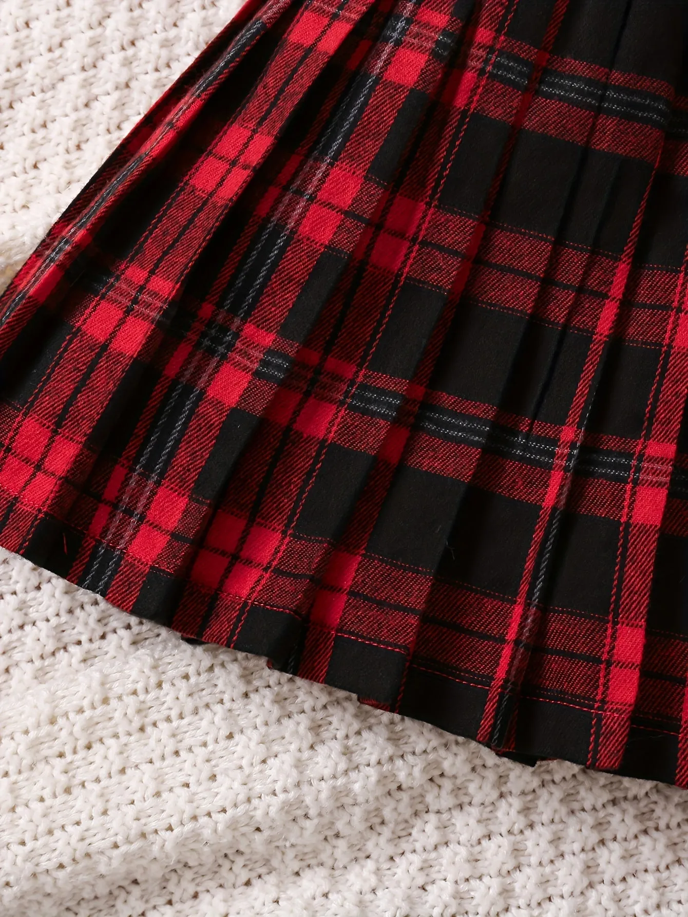 Chic Red Plaid Pleated Skirt for Girls - Perfect Christmas & Birthday Gift, Versatile Preppy Style, Machine Washable