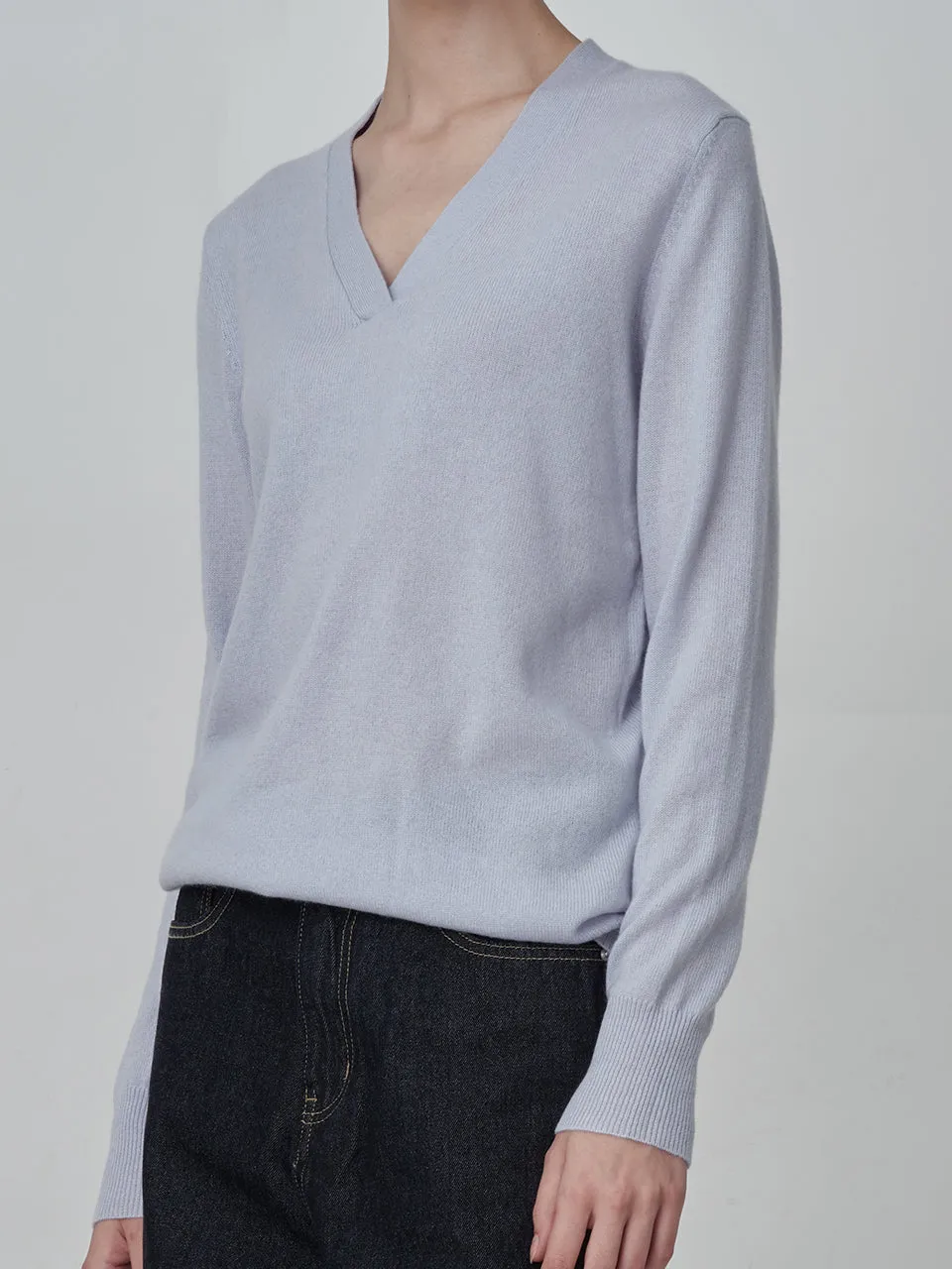 Deep V Neck Sweater_Baby Blue