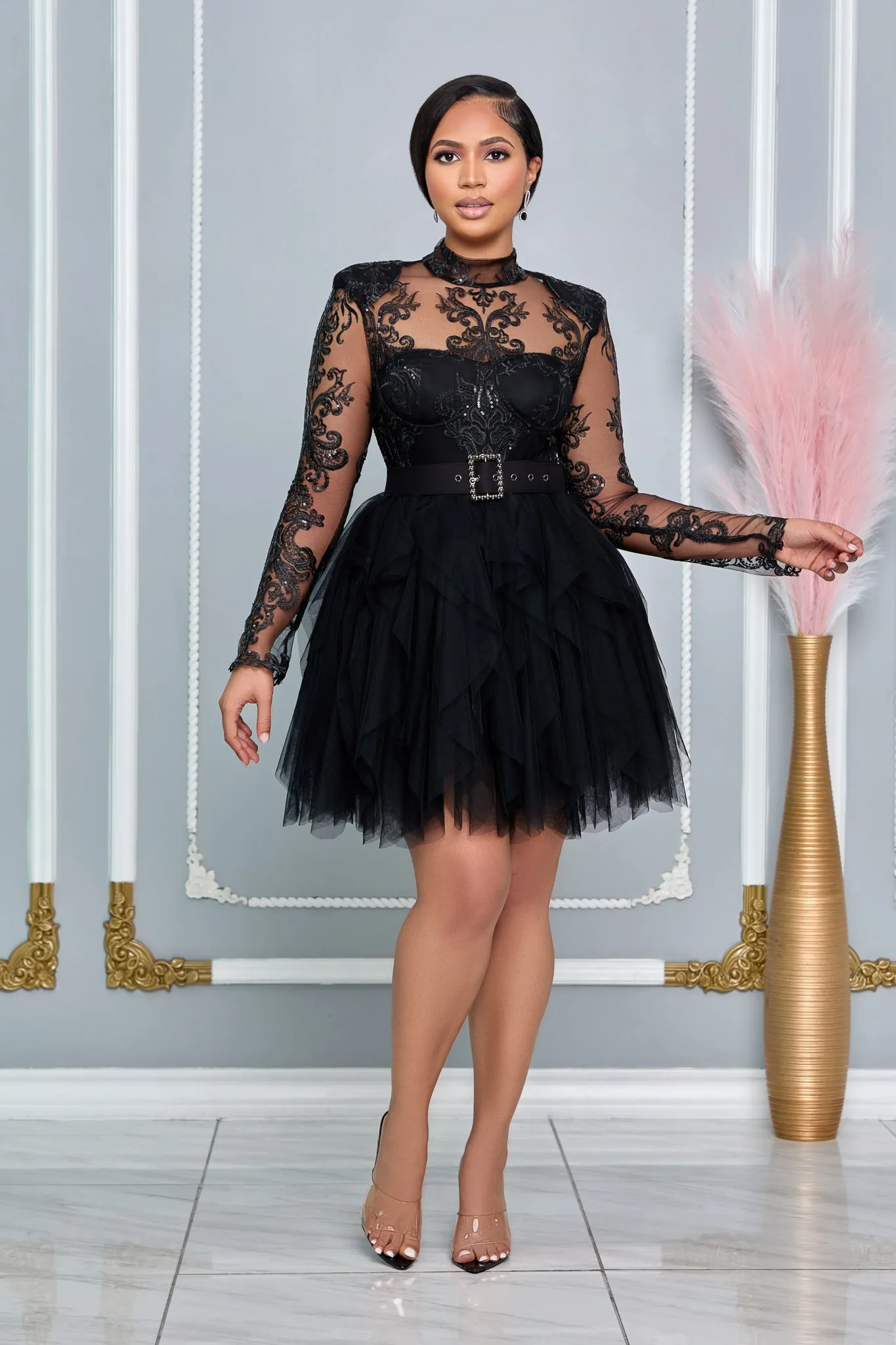 FAIRYTALE LACE DETAIL BOTTOM TULLE DRESS (BLACK)