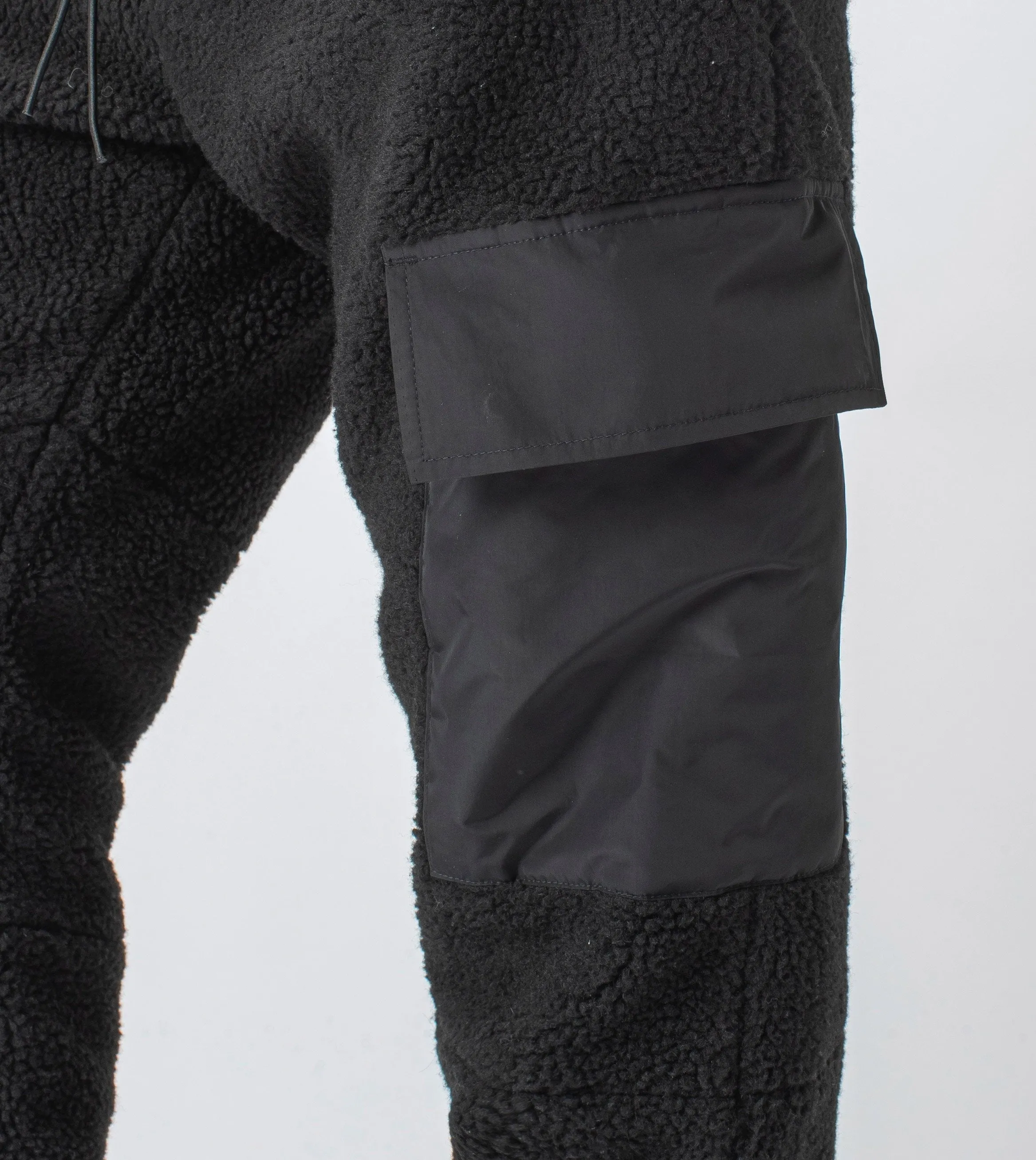 Jumpa Cargo Shearling Fleece Jogger Black