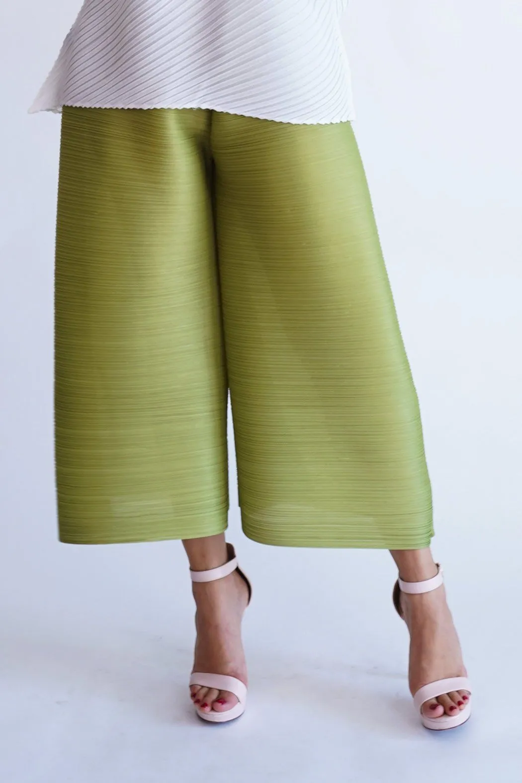 Polly Pleated Tube Pants