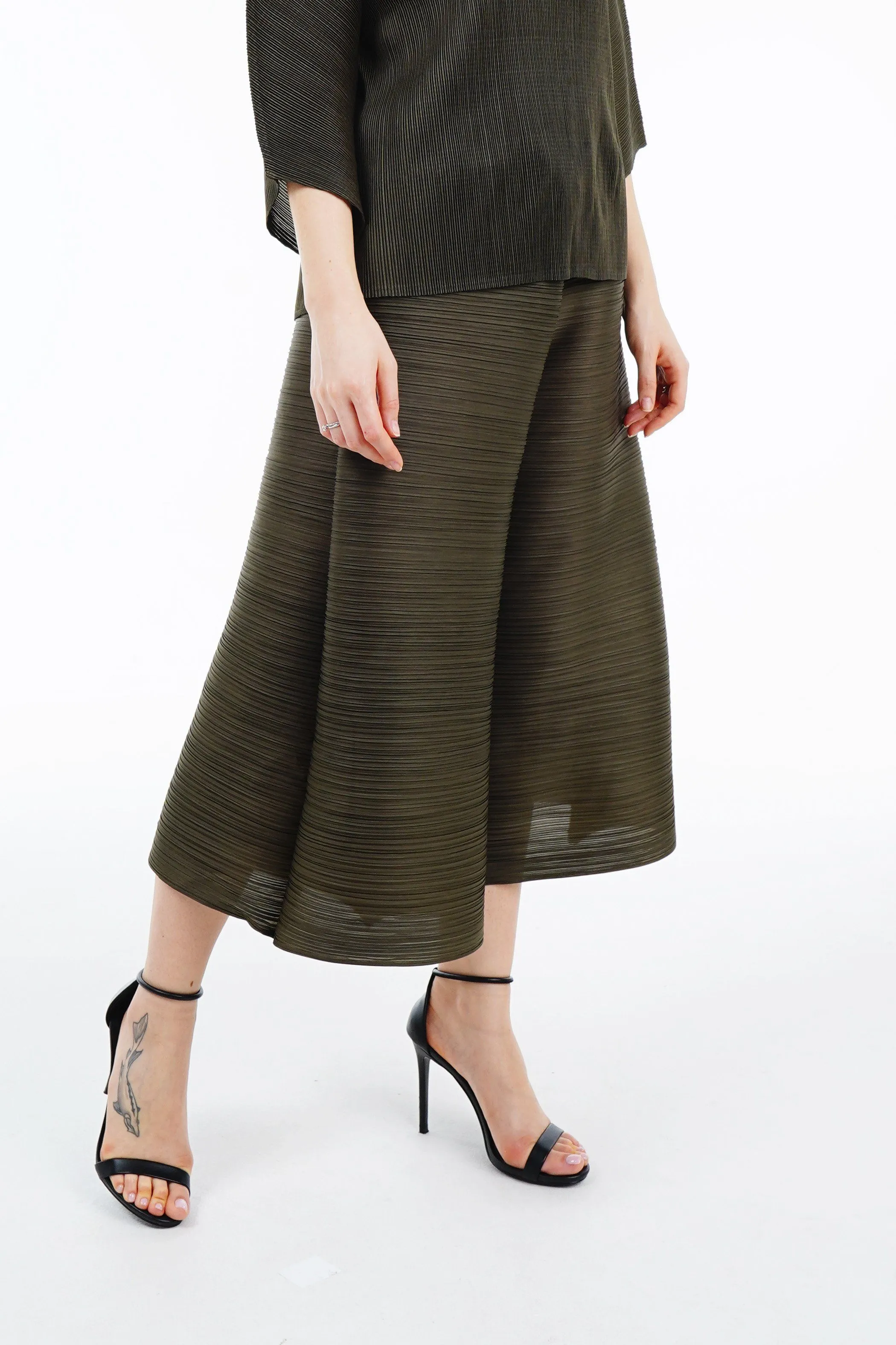 Polly Pleated Tube Pants