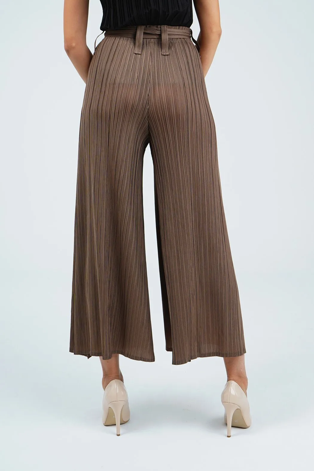 Prisca Wide-Leg Pants With Pleated Belt